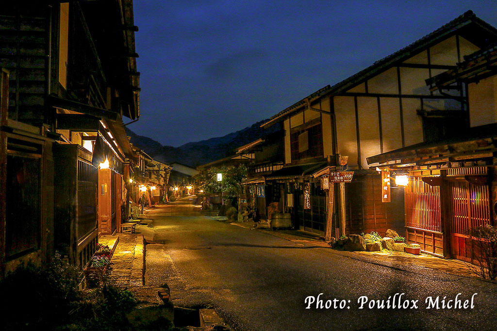 Ruelle illuminé de Tsumago