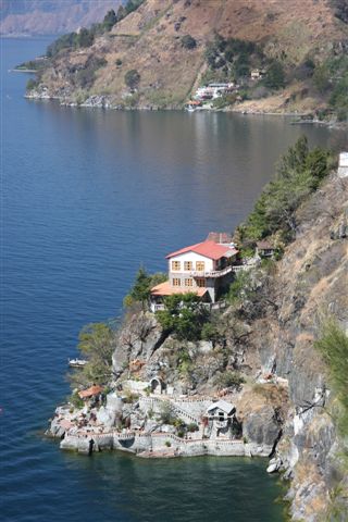 Balade sur les rives du lac Atitlan