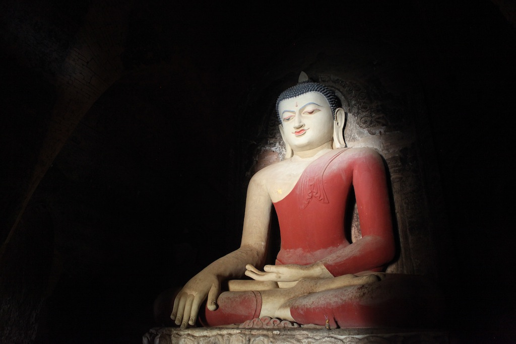 Statue de Bouddha, Pha Hto Thar Myar