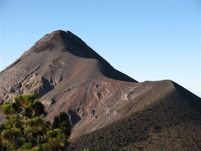 Départ pour l'ascension du volcan Acatenango