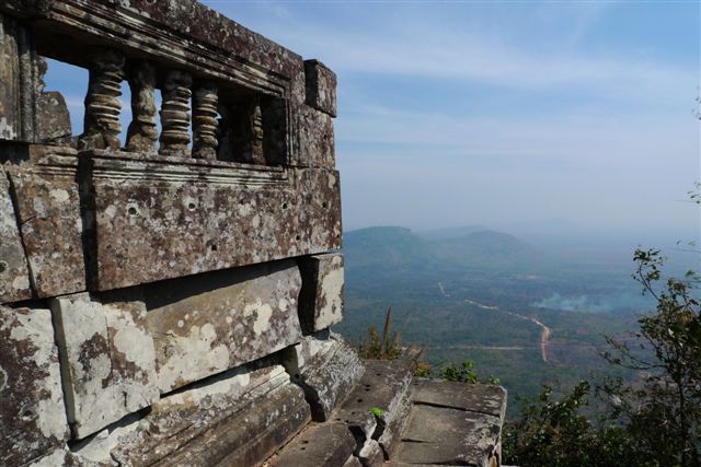 Les Monts Dangkrek forment une barrière naturelle entre le Cambodge et la Thaïlande - Prasat Preah Vihear et l'histoire avec la Thaïlande