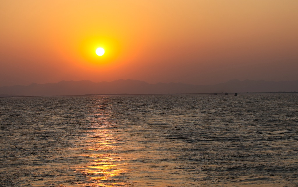 Coucher de soleil sur la rivière Kaladan