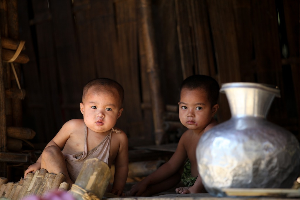 Enfants curieux