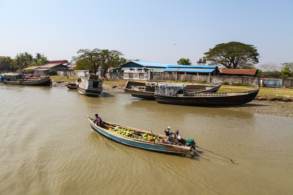 Dans le port de Sittwe