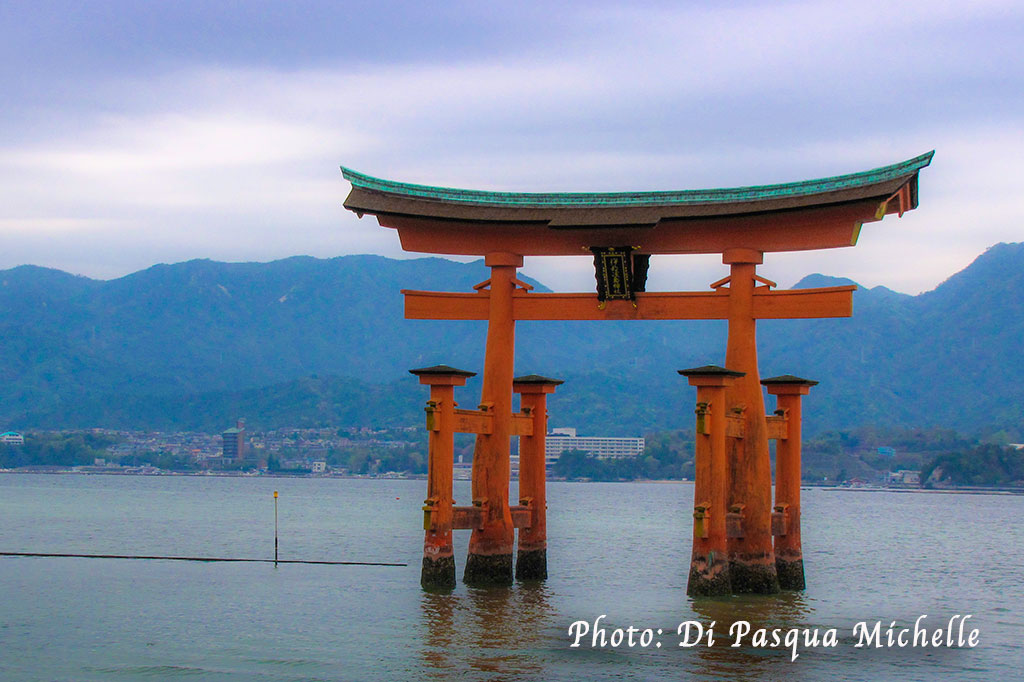 Le Torii flottant du sanctuaire de Itsukushima, Miyajima