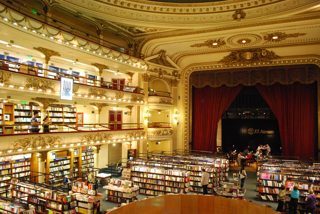 Une magnifique librairie installée dans un ancien théâtre...
