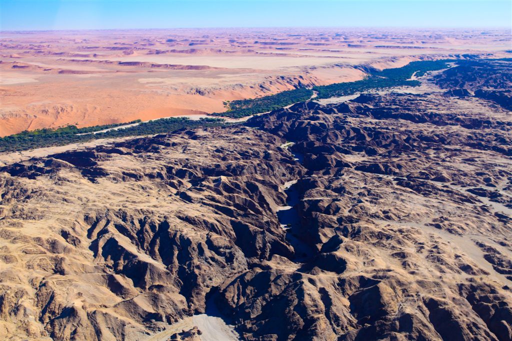 Au-dessus du canyon de Kuiseb