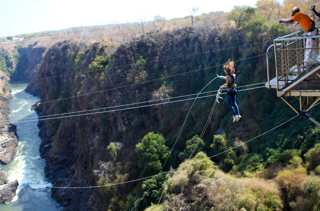 2 Août. Victoria Falls