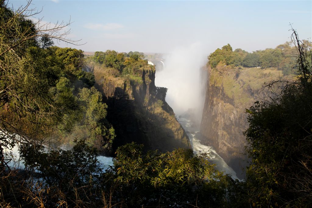 2 Août. Victoria Falls