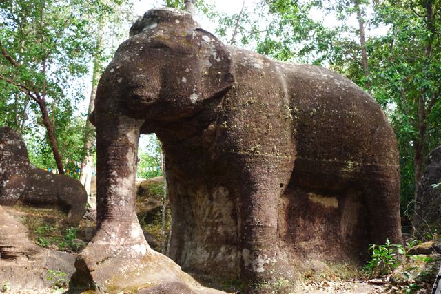 Marche sur la montagne de Phnom Kulen