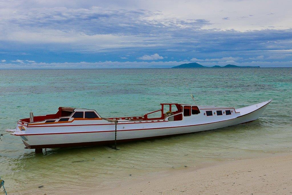 Bateau moderne des Bajo