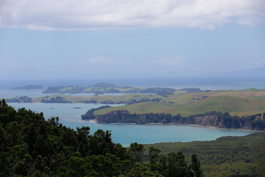 Vues sur des îles dans la baie