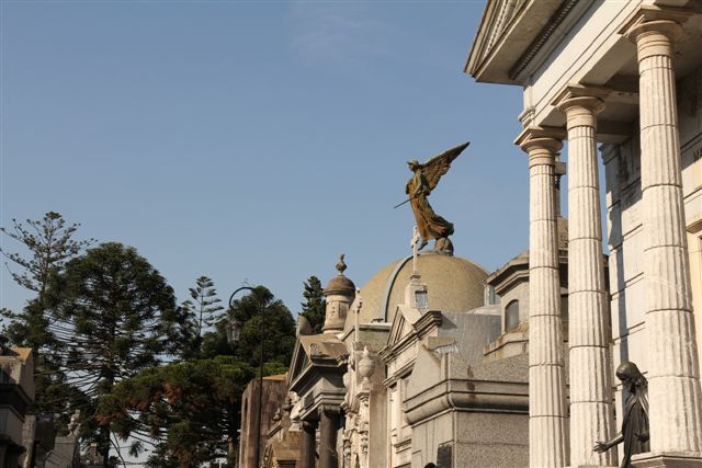 Ambiance dans le cimetière de la Recoleta - Découverte de Buenos Aires