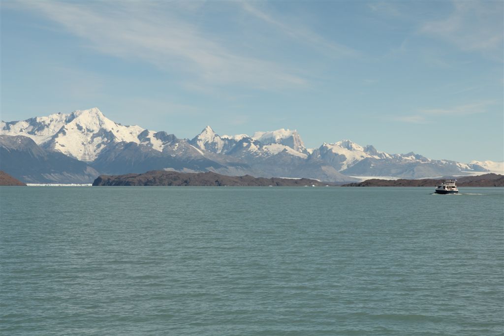 La cordillère des Andes au dessus du lago Argentino