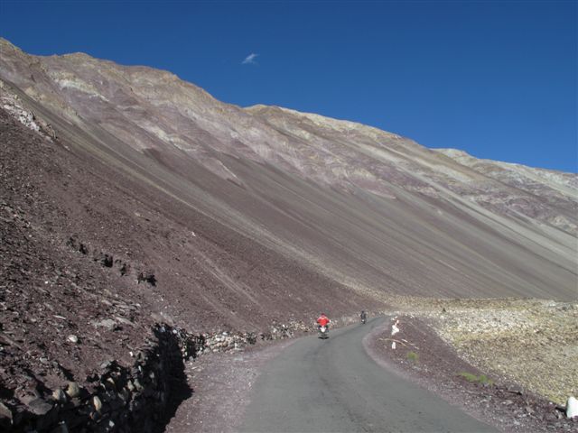 Des rives du Pangong Tso à Chumathang