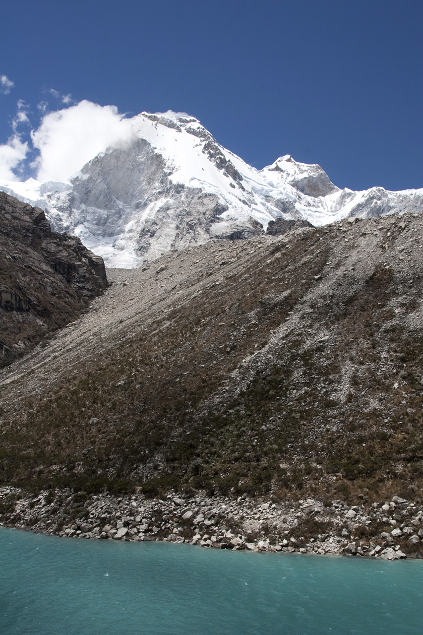 Laguna Paron et Nevado Piramide (5685m) et Chacraraju (6112m) - Laguna Paron, Laguna Artesoncocha, Carhuaz