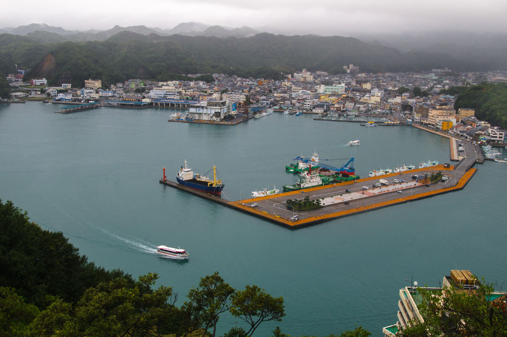 Vue sur le port de Ki-Katsura depuis la terrasse de notre Hôtel