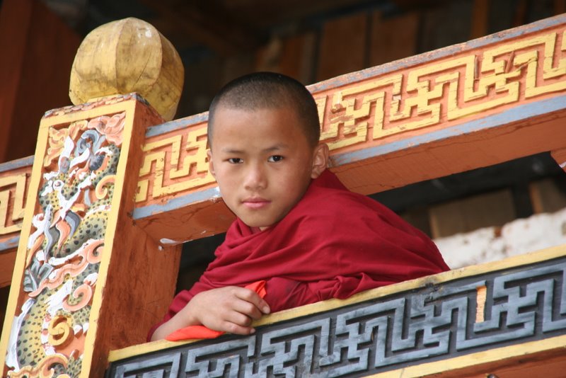 Sur les gradins du stade, les bhoutanais sont attentifs - Thimphu, Punakha et Wangdi