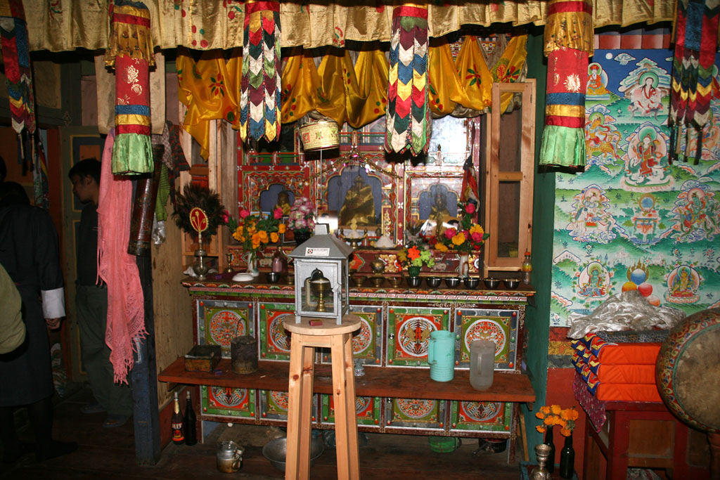 Le Dzong au petit matin - De Tongsa à  Mongar (1700 m)