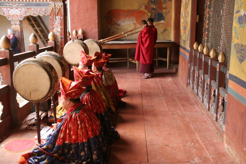 Le Dzong au petit matin - De Tongsa à  Mongar (1700 m)