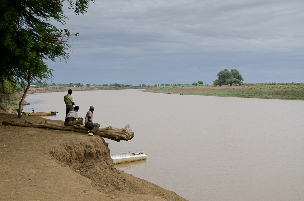 Berges de la rivière Omo, village d'Omorate