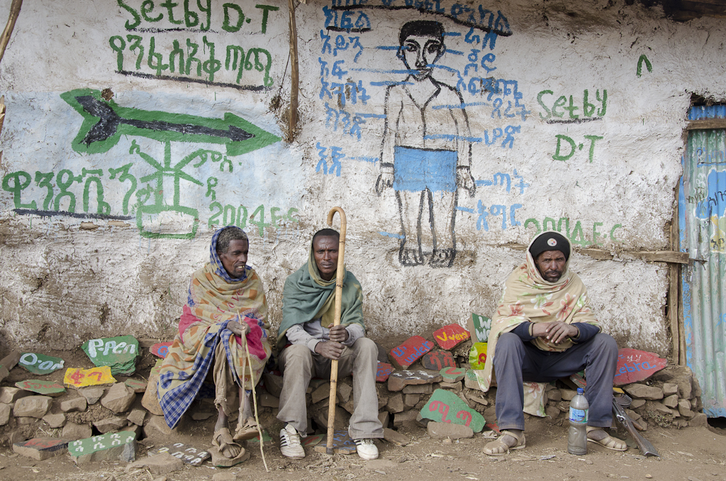 Ecole de Sona, notre lieu de campement à proximité