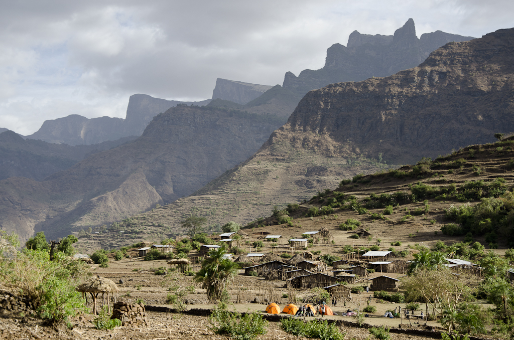 Notre campement au village de Mekarebya (2100 m)