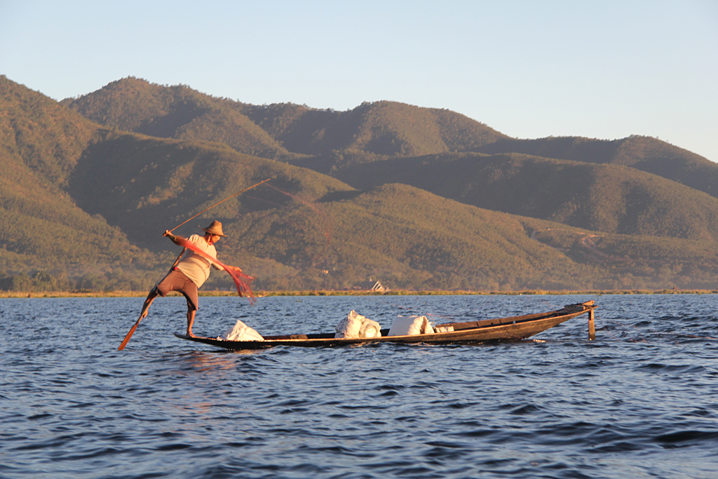 Pêcheur Intha