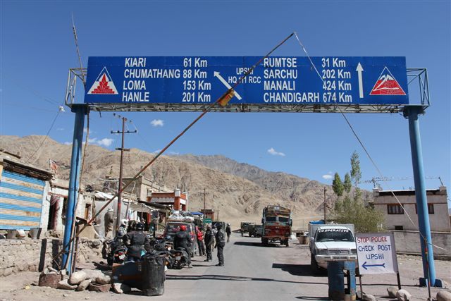 Des rives du Pangong Tso à Chumathang