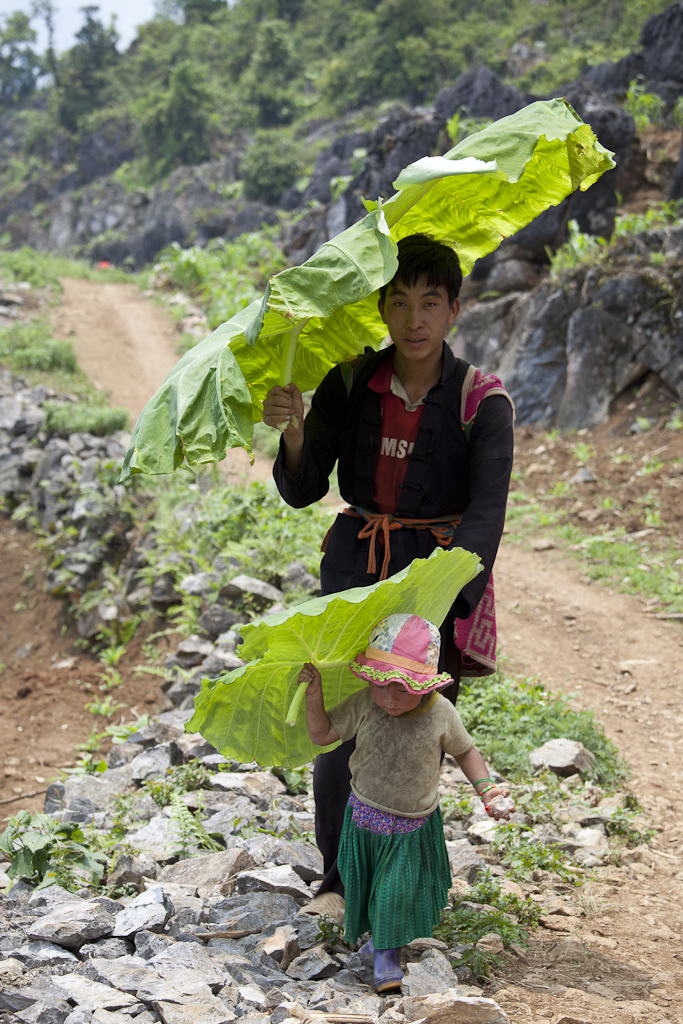 Les écoliers sont studieux, village Hmong - Vietnam - Second jour de trek