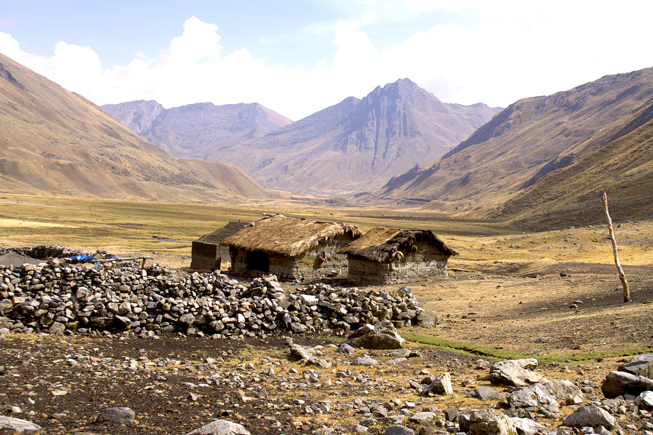 Hameau de Huilca, Tour de l'Alpamayo - Hameau de Huilca, col de Salctaycocha, alpage de Jankapampa