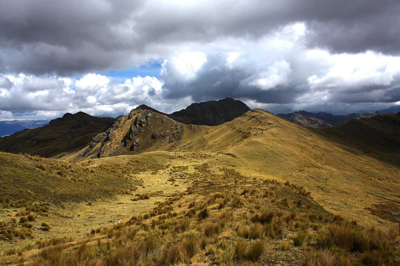 Habitat de la région de Jankapampa, Tour de l'Alpamayo - Trek en direction de Yaino