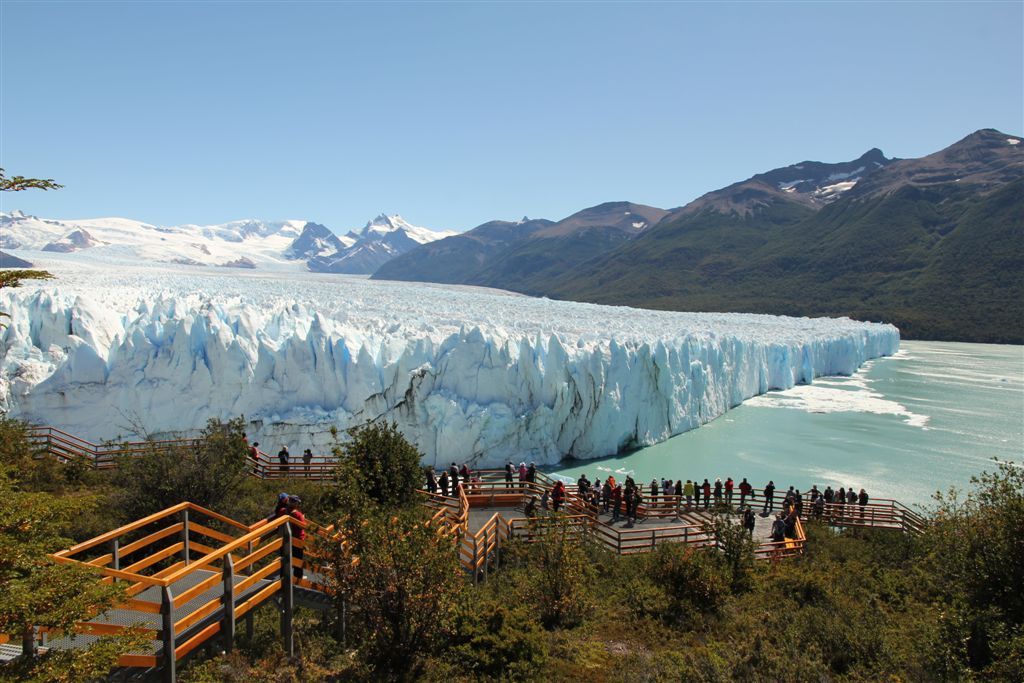 Malgré la haute saison touristique il n'y a pas beaucoup de monde sur les passerelles 