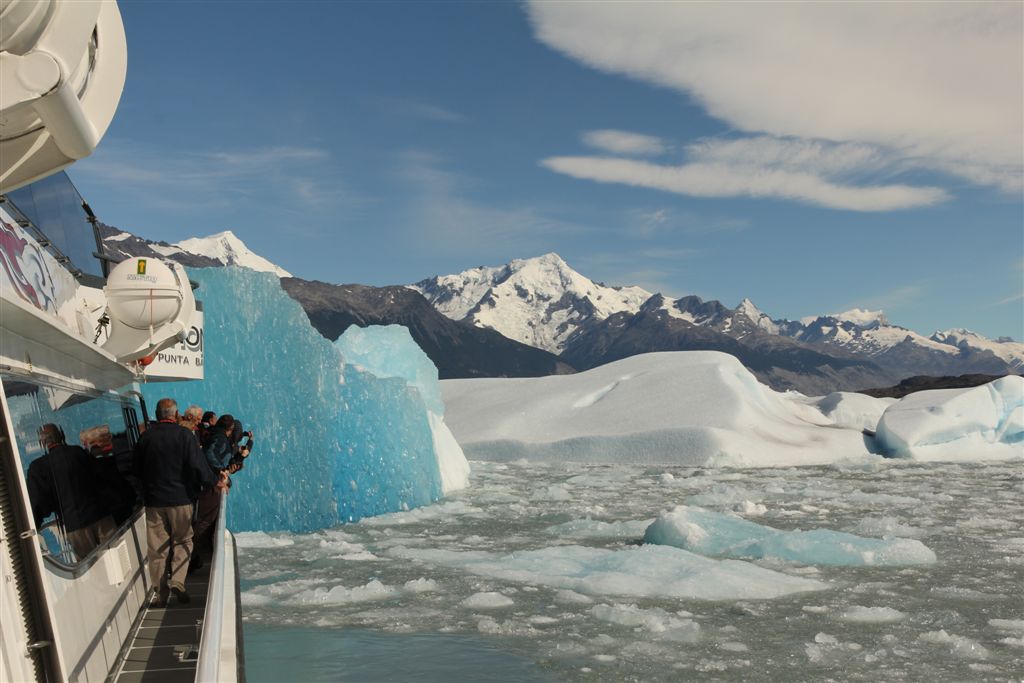 Au milieu des icebergs