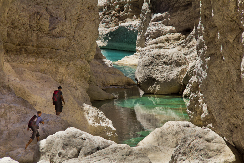 Randonnée aquatique dans le Wadi Bani Khalid