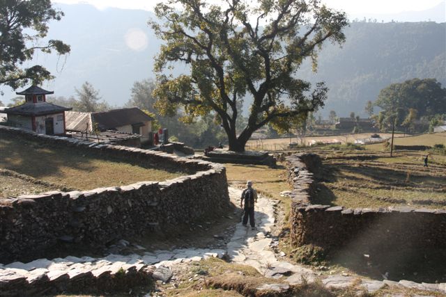 Fin du trek et retour à Pokhara (800 m)