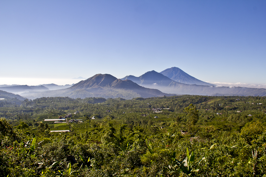 Toyabungkah, ascension du volcan Batur (1717 m)