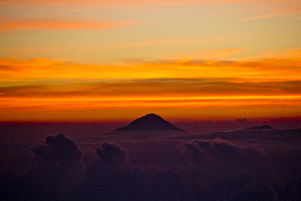 Temple de Besakih, ascension du Mont Agung (3142 m)