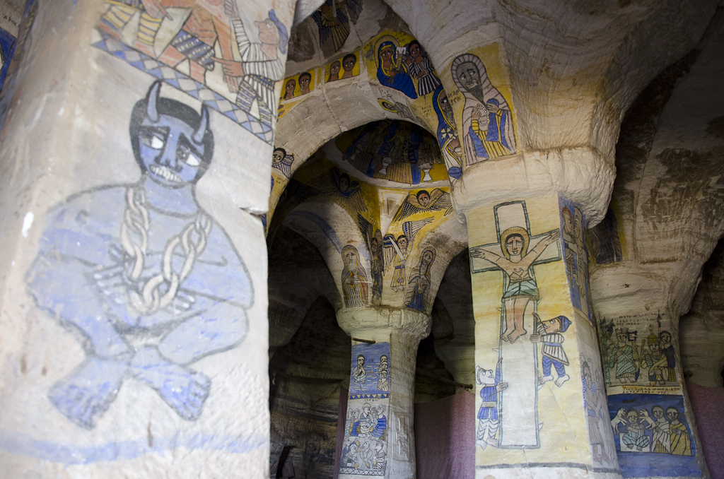 Intérieur de l'église d'Abuna Gebre Mikael