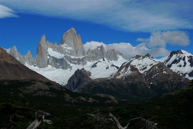 Notre guide local, Paulo, nous fait un petit briefing sur la journée qui nous attend - Balade à la Laguna de los Tres