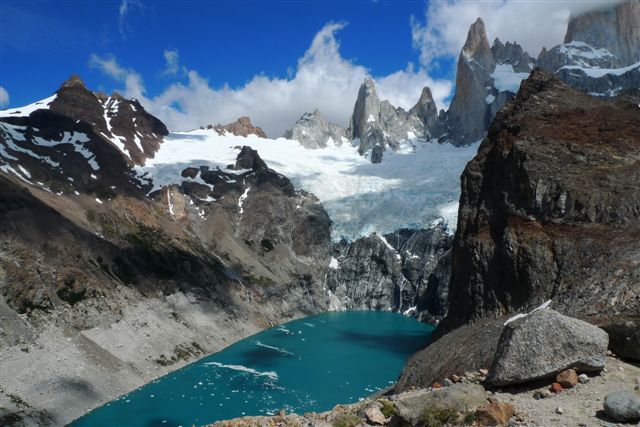 Notre guide local, Paulo, nous fait un petit briefing sur la journée qui nous attend - Balade à la Laguna de los Tres