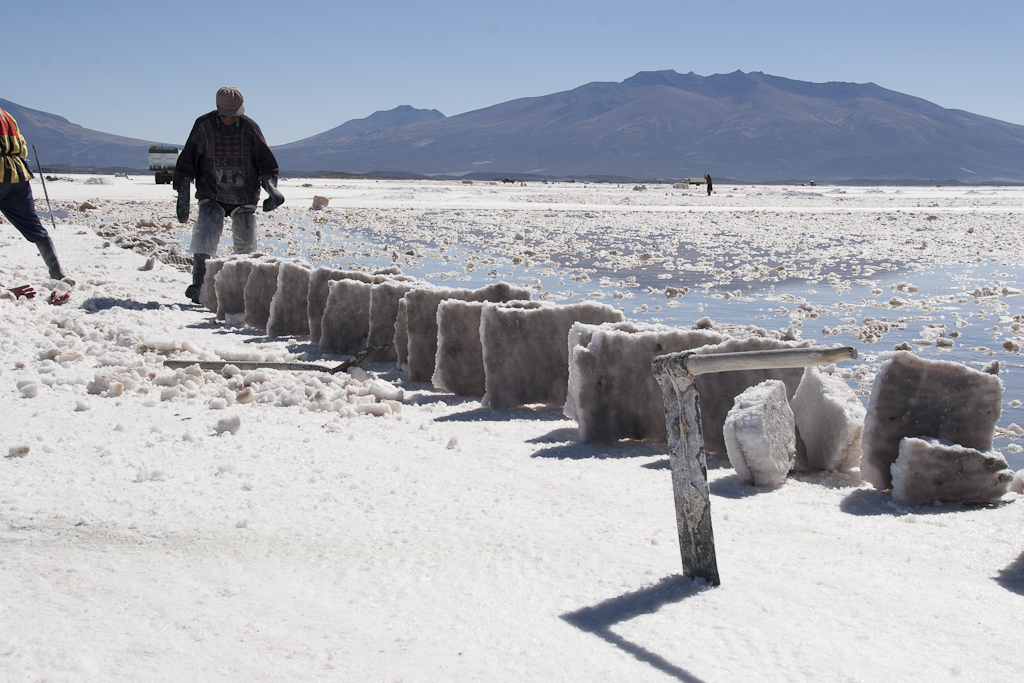 Récolte du sel, Salar de Copaisa, Bolivie - Salar de Coipasa