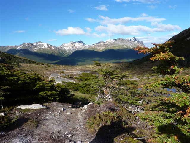 paysage_toube_et_montagnes.JPG